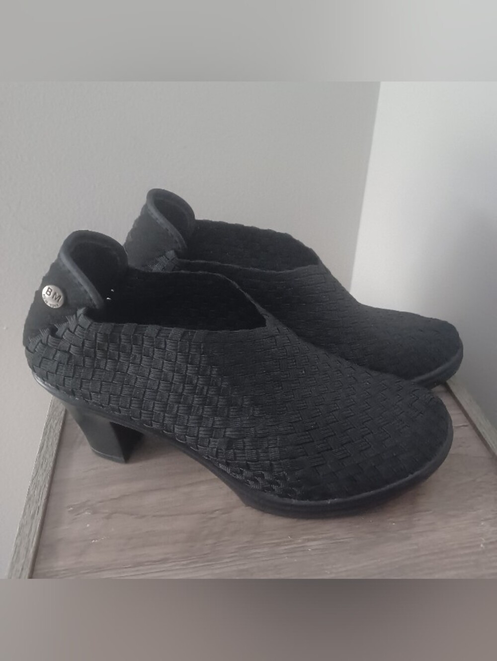 Bernie Mev. Chesca Ankle Booties Sz 7 38